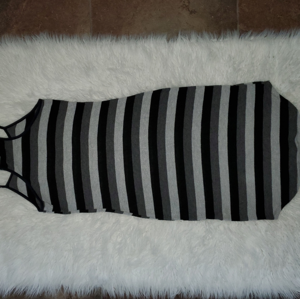 Stripped Dress - Picture 2 of 5